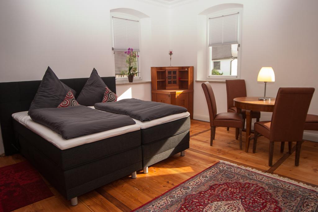 Exklusive Ferienwohnung Geisfeld Geisfeld  الغرفة الصورة